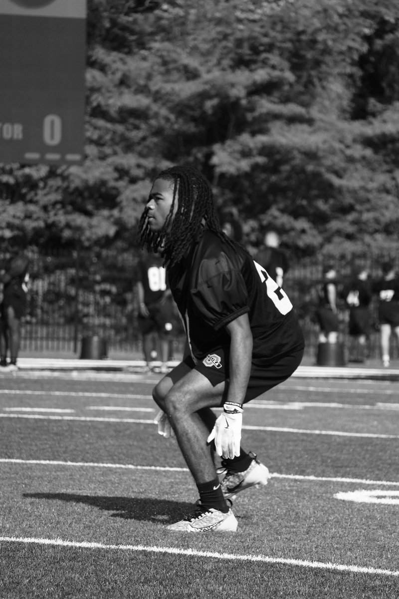 footballopelika's tweet photo. Winter Workouts ✔️

2 Hr Prac ✔️ 

Spring Prac ⏳

#GoDawgs #DawgsOnly https://t.co/dXoilPANnT