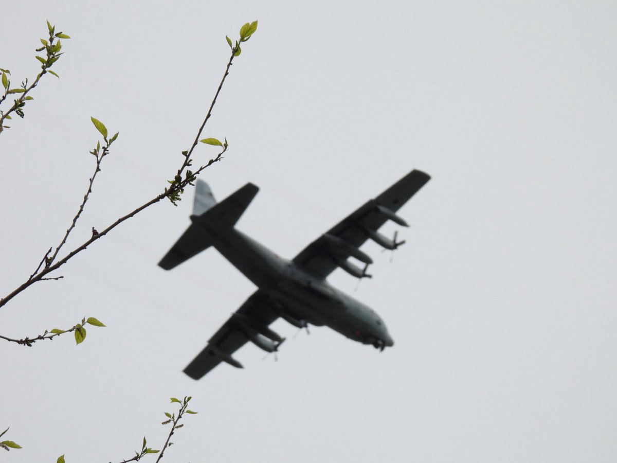 空が賑わしい…

#自衛隊機