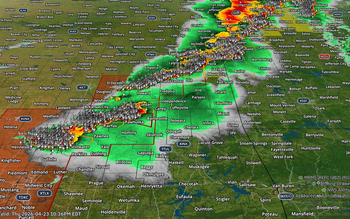 rawsalerts's tweet image. 🚨#UPDATE: This is no ad or anything this is a real, honest review. I’ve been using the @aguacerowx  weather app/software, and for me honestly, it’s a total game changer. If you’re a weather nerd like me and love advanced layering, custom radar color tables, and deep
