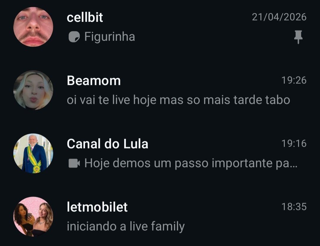 let out of context tweet media