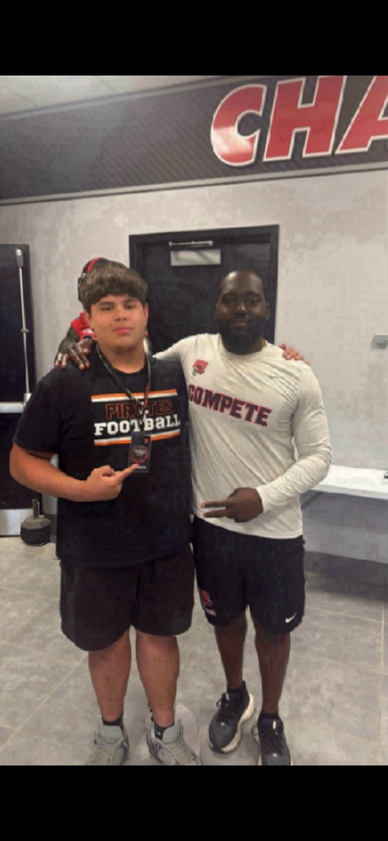 Chris Gonzalez tweet media