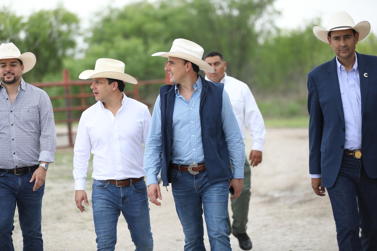 manolojim's tweet photo. Qué gusto saludar y participar en la asamblea de mis amigos de la Unión Ganadera Regional de Coahuila. Donde primero que nada, honramos la memoria de Don Abel Ayala, expresidente de la unión, que hace algunas semanas se nos adelantó en el camino. (1/2) https://t.co/leD6TvPVSl