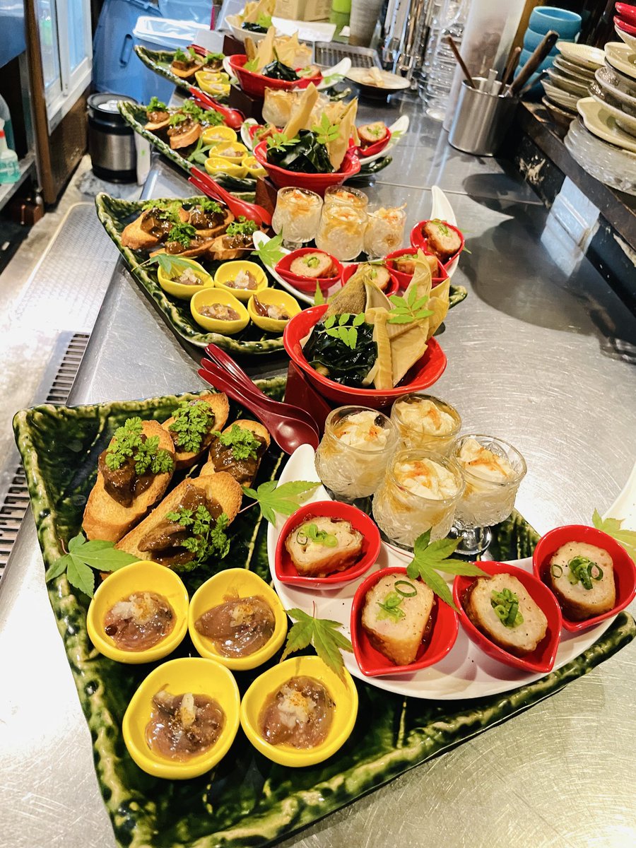 こんにちは
高幡不動たるすけです
歓迎会、貸切宴会ご予約承ります

本日もご予約ありがとうございます
お席まだご用意できます
ご来店お待ちしています

#居酒屋 #日本酒 #焼酎 #盛り合わせ