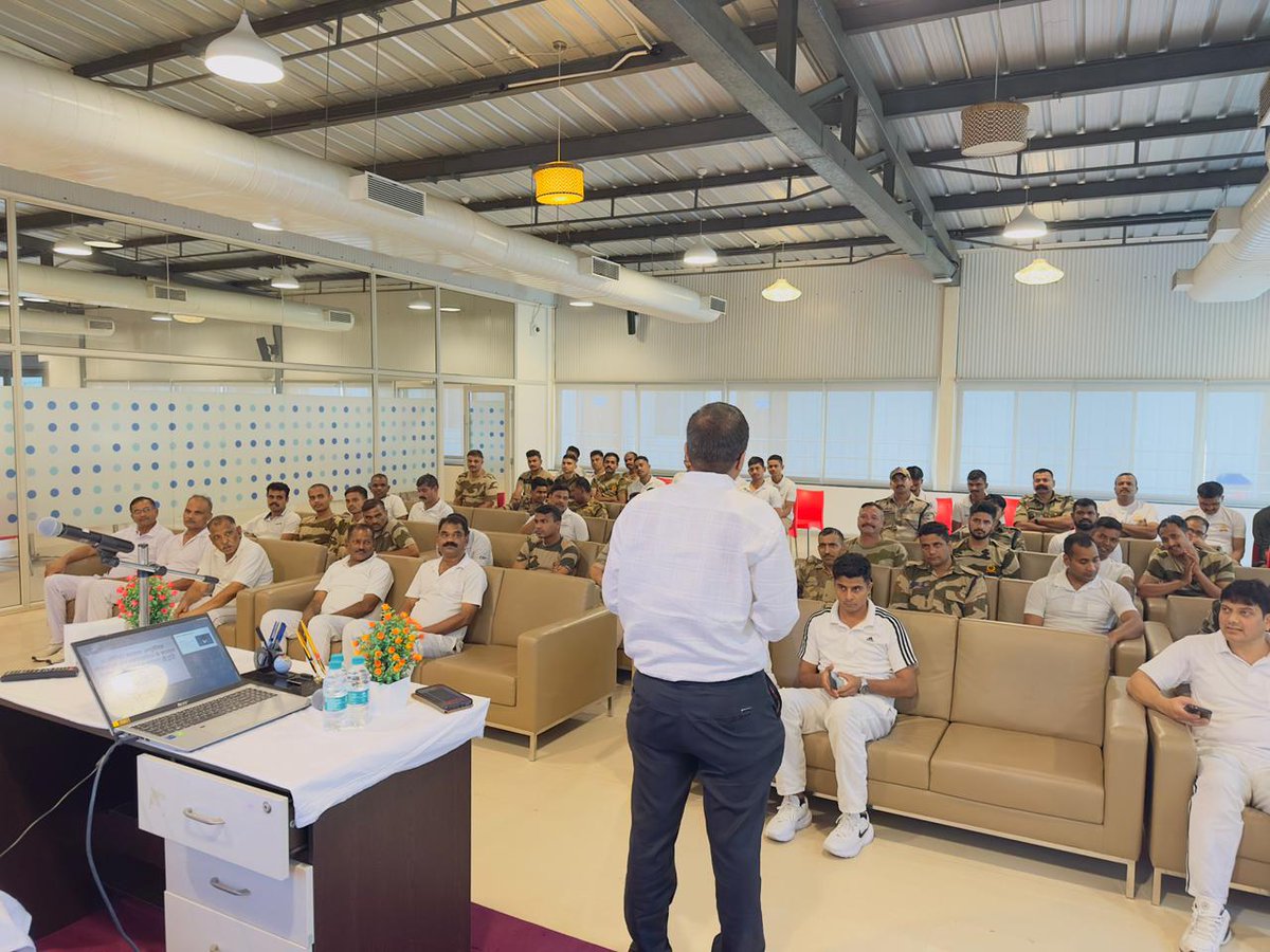 CISFWest's tweet image. #AatmanirbharSwasthya” programme conducted at JWC Unit Line, focusing on Ayurvedic lifestyle &amp;amp; stress management to boost CISF operational readiness. Session by Dr. Ajinkya D. Acharekar inspired holistic well-being. #WellBeing #StressManagement #Ayurveda #FitForce @CISFHQrs