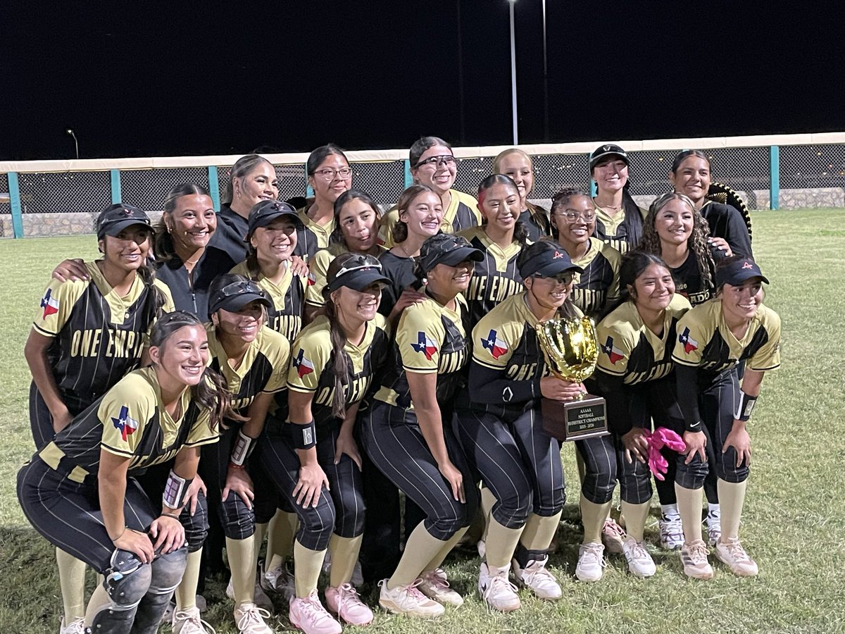 Coach1Martinez's tweet photo. @EDHS_Softball24 Bi-District Champions!!! 🏆 @EDAztecs_HS @Fchavezeptimes @SocorroISD https://t.co/hDPpFMoCs9