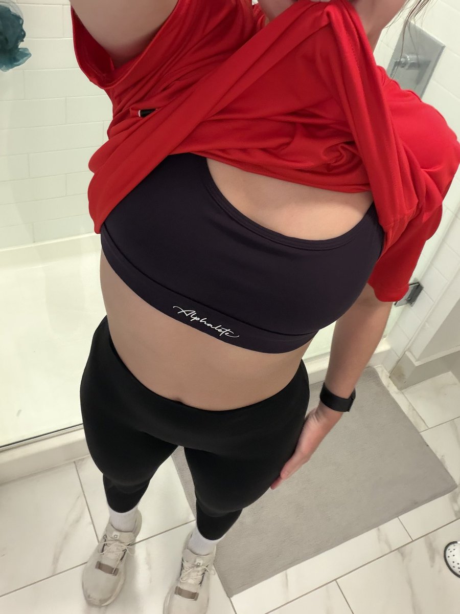 yourgraceroseee's tweet photo. Summer body en route https://t.co/yl9ZvtoF4g