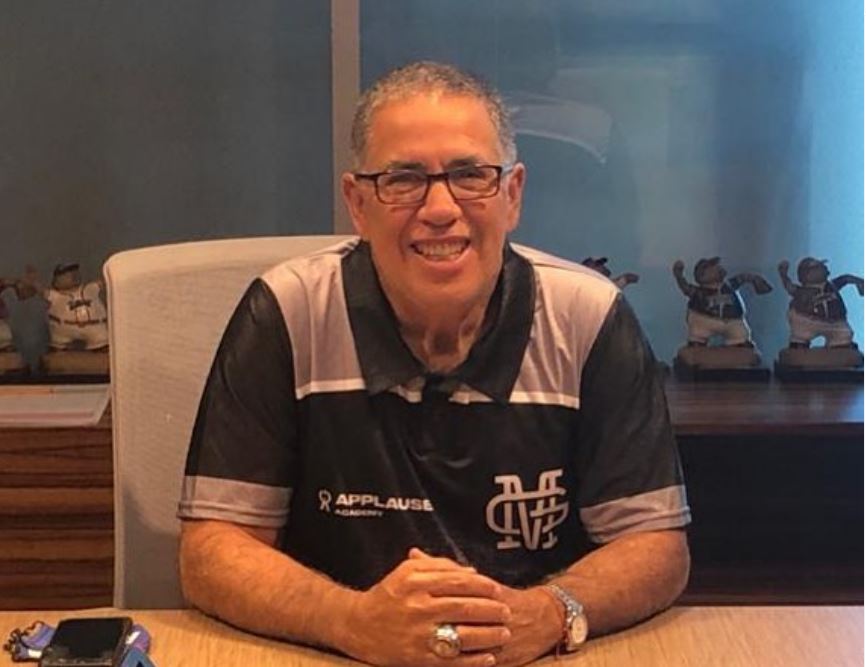 Pedro Mena, ex gerente deportivo de Caribes de Anzoátegui,  informó  en exclusiva a
<a href="/SportsVZLA2/">Sports Venezuela</a> que ha estado en conversaciones con varias organizaciones tanto de la <a href="/LVBP_Oficial/">#UnaVidaUnaLiga ⚾️🇻🇪</a>
como de la <a href="/Liga_Arco/">Liga ARCO Mexicana del Pacífico</a>

Actualmente el Director de PM&amp;Group es asesor de
<a href="/elaguilabeisbol/">El Águila de Veracruz</a>