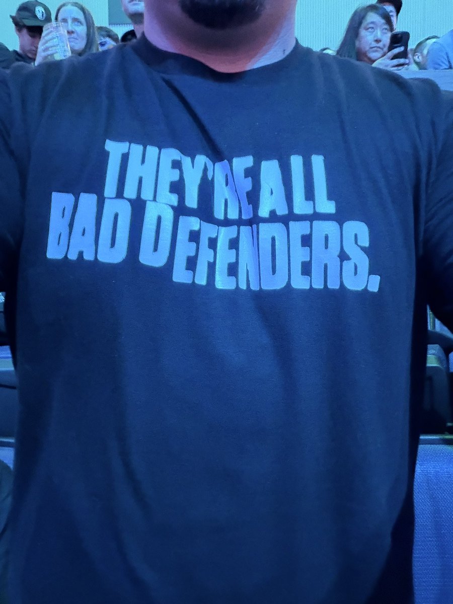 RafaelP_Garcia's tweet photo. Turns out, THEYRE ALL BAD DEFENDERS
#Wolvesback #Packpix https://t.co/emqhKGKkd7