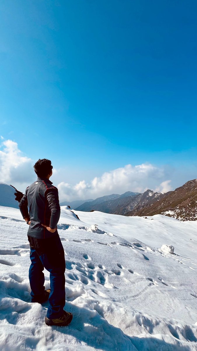 Barulo_da's tweet photo. पछाडी फर्किएर हेर्न सिक्नुपर्छ, रे !!
📍भैरवकुण्ड, सिन्धुपाल्चोक https://t.co/bumUOo9N7p