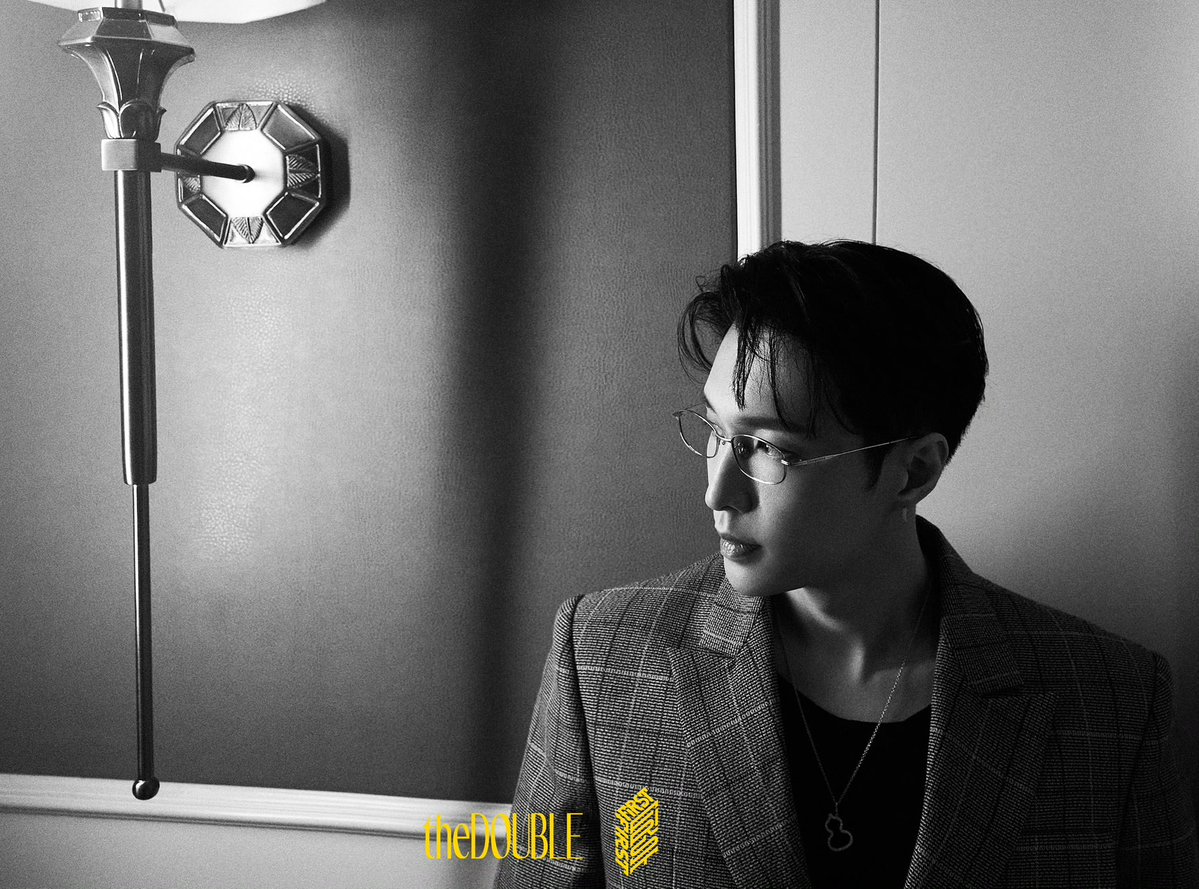 'KNOCK KNOCK!' tweet media