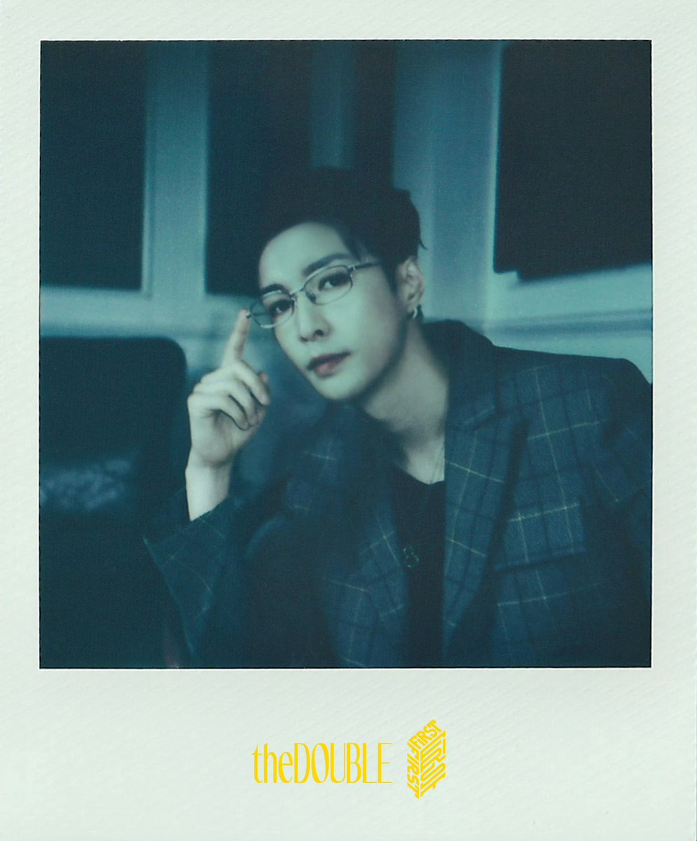 'KNOCK KNOCK!' tweet media