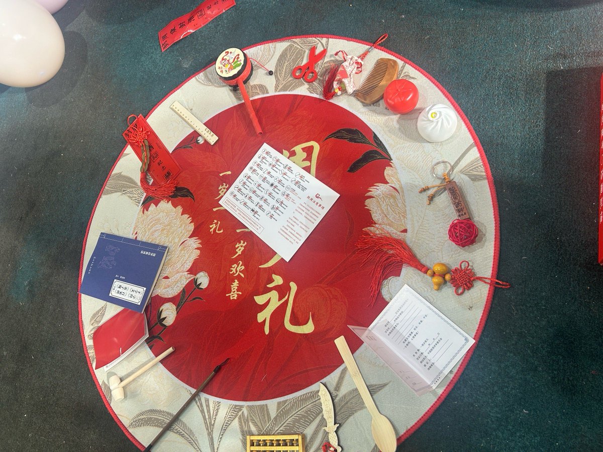 pixiekeera's tweet image. Sunday mornings hit different with pancakes, board games, and zero alarms.  #FamilyTime #SlowSundays