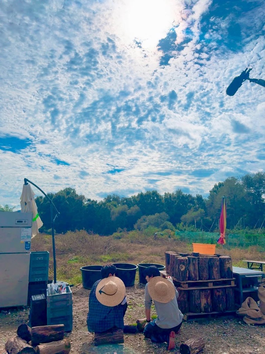 안효섭 • s e o p u r e • tweet media