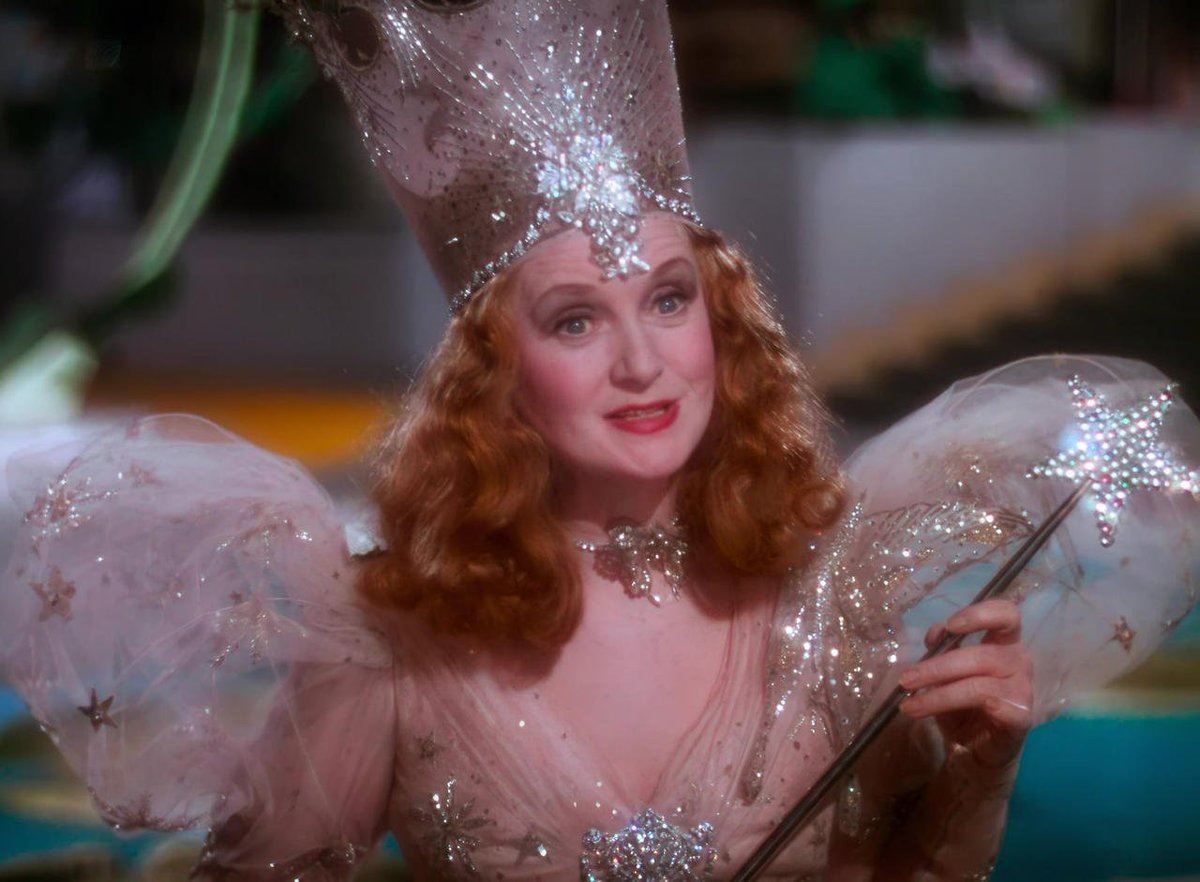 DT2ComicsChat's tweet image. #Movies📽️
#TV📺 

Okay do we get yet that the Mentor figures
are ALWAYS lying and using the
unwitting protagonists to accomplish 
their hidden agendas?