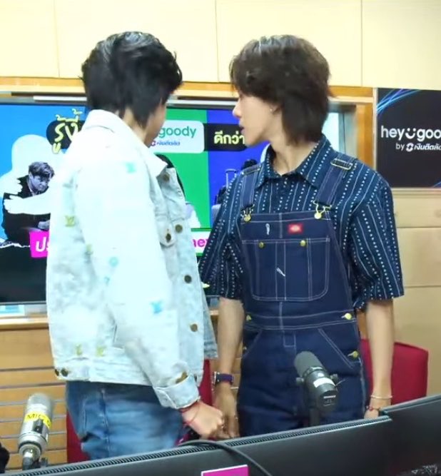 tear ᡣ𐭩ྀིྀི tweet media