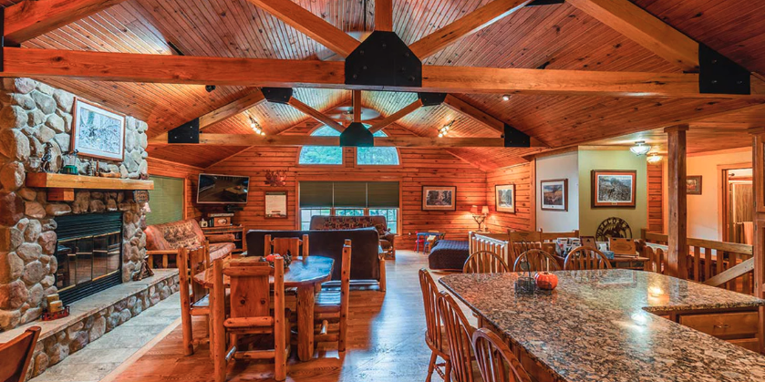 itscabintime's tweet photo. Deer Run Estate (Wisconsin Dells) &amp; Lake Delton retreats (Dresser House, Log House, Lake Front Townhomes) await! Automotion Car Show May 15–17 &amp; Memorial Day May 22–25. Stay 3 nights, 4th free (Sun–Thu). Book direct at https://t.co/jb1IVr0hUK #itscabintime #bookdirect https://t.co/Uv7dKuZPMq