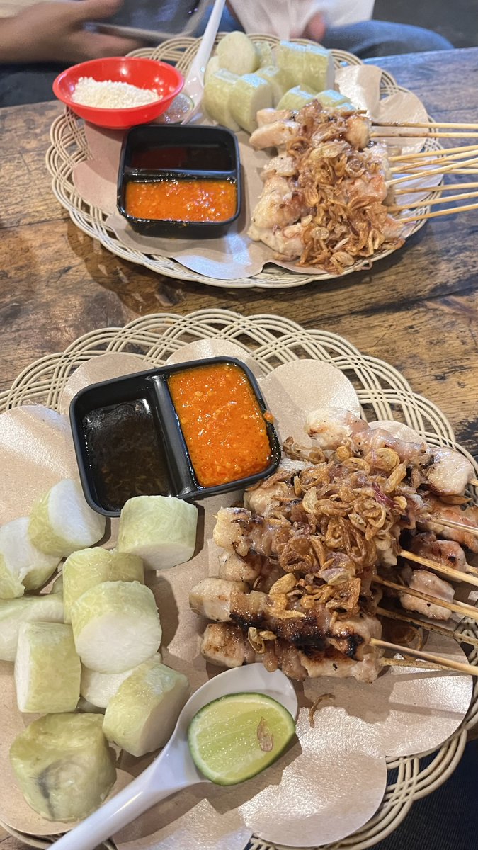 sate taichan terenakkk bkn di jkt hihi🥰😋
