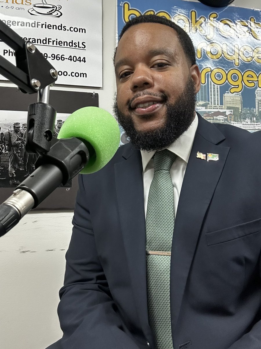 309Allen's tweet photo. Enjoyed joining Breakfast with Roger and Friends this morning to discuss a range of topics, including the Expo Gardens redevelopment plans.

Catch my full interview on their YouTube page at the 1:40 mark: 👇🏽👇🏽 🎙️ 

https://t.co/jSJhrbjon7 https://t.co/VrgMPfSBVx