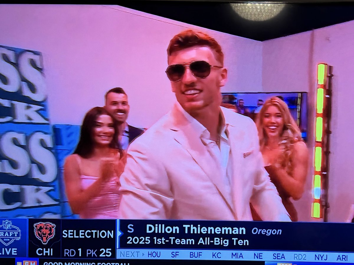 Neil_L_Johnson's tweet photo. Congratulations Dillon Thieneman on being drafted 1st round  by Chicago Bears at #25  overall in the 2026 National Football League (NFL) draft. 
Best dressed by Pantheon and Ethan Weisman https://t.co/cpVljuQmc3