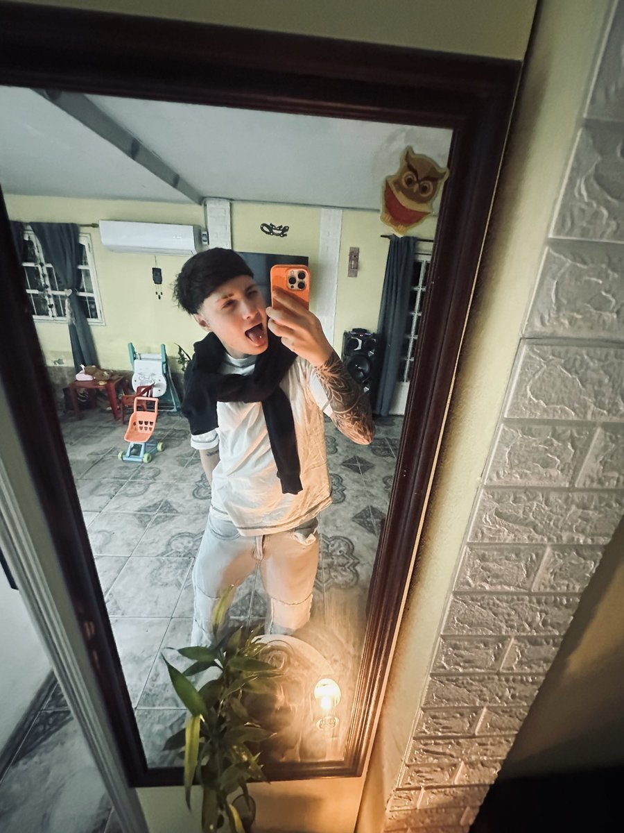 🤩