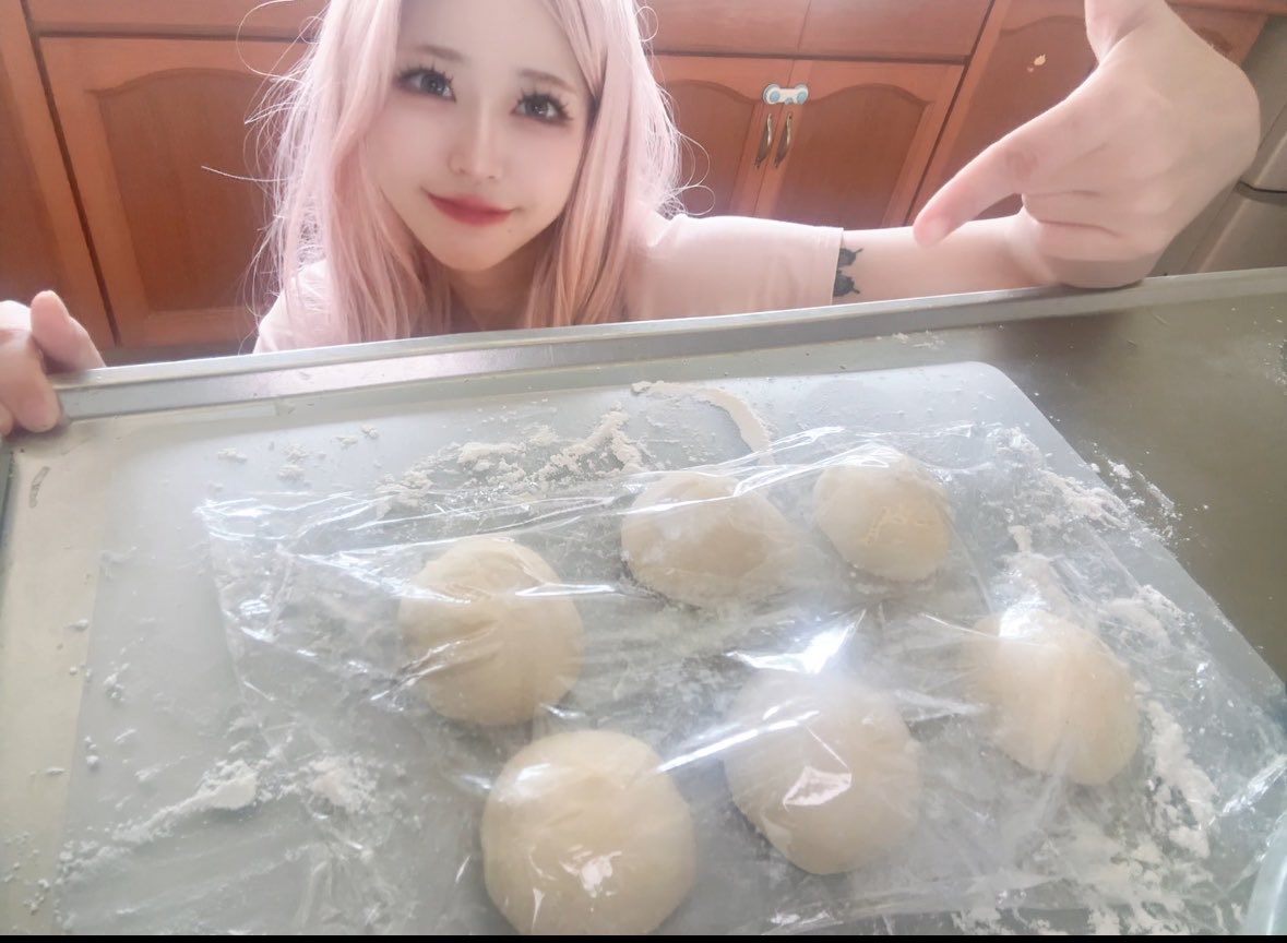 にんにん tweet media