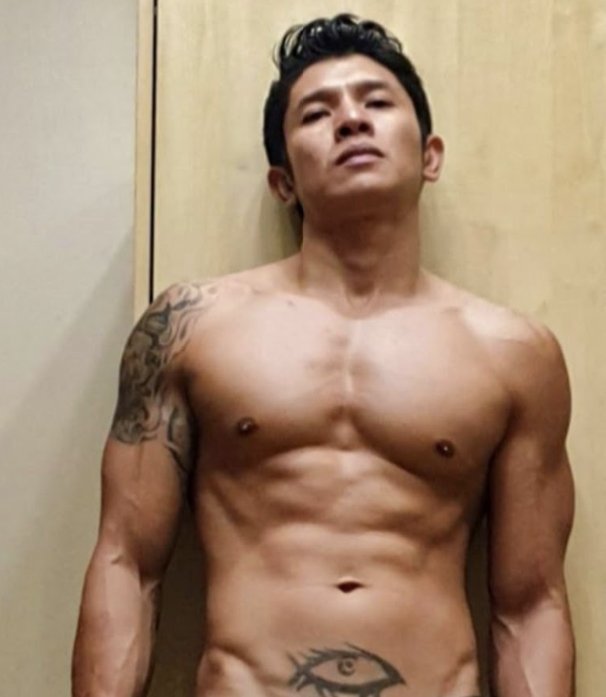 joy to the world tweet media