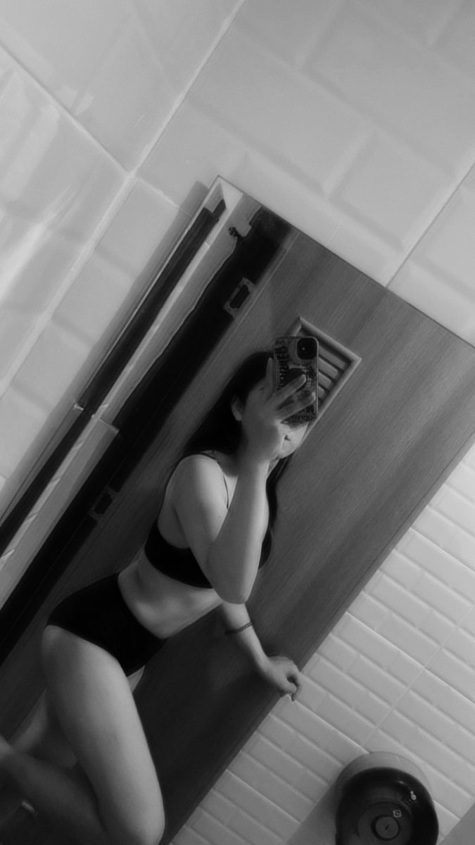 Nicha442 tweet media