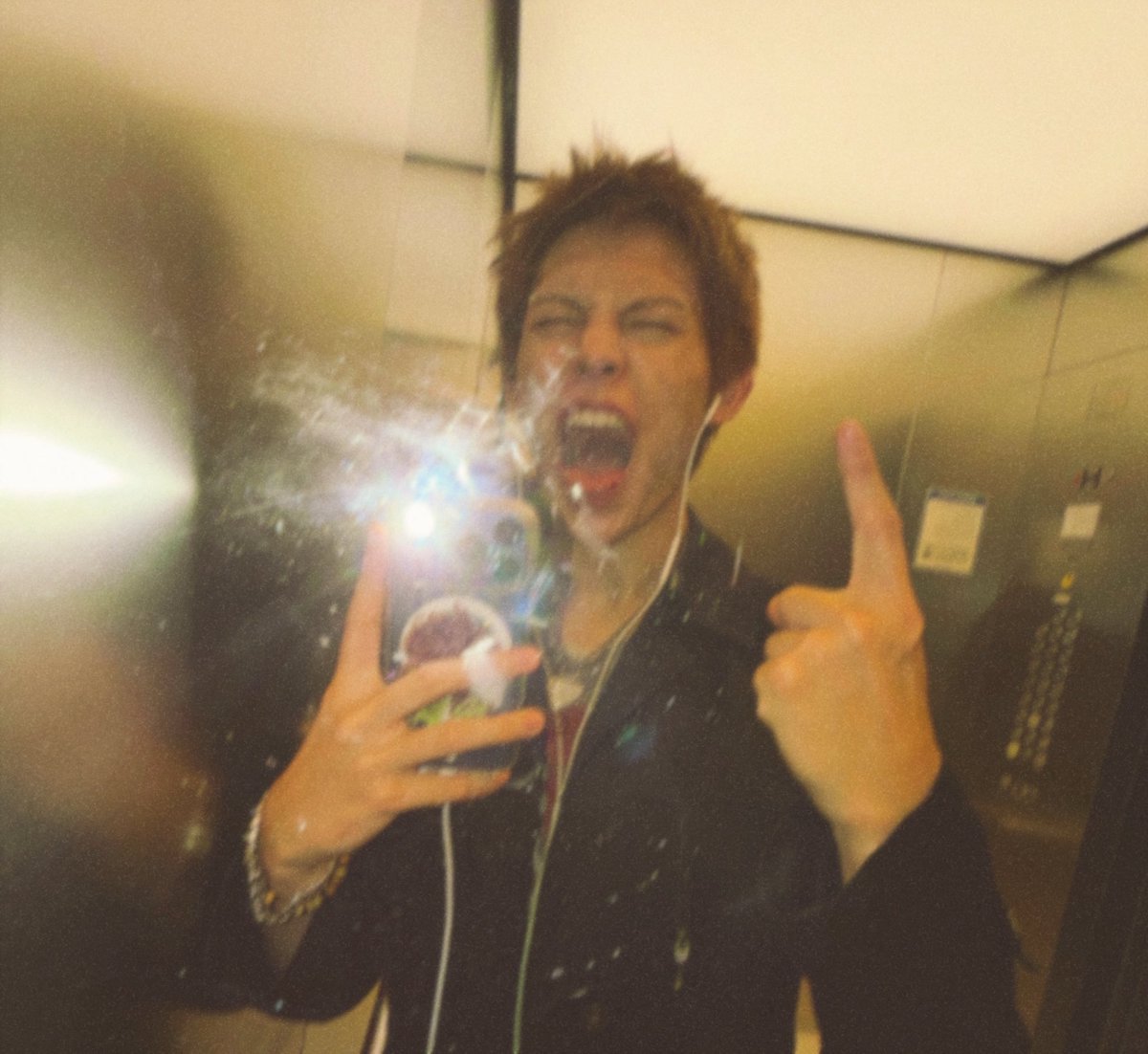 sendy 🚥 tweet media