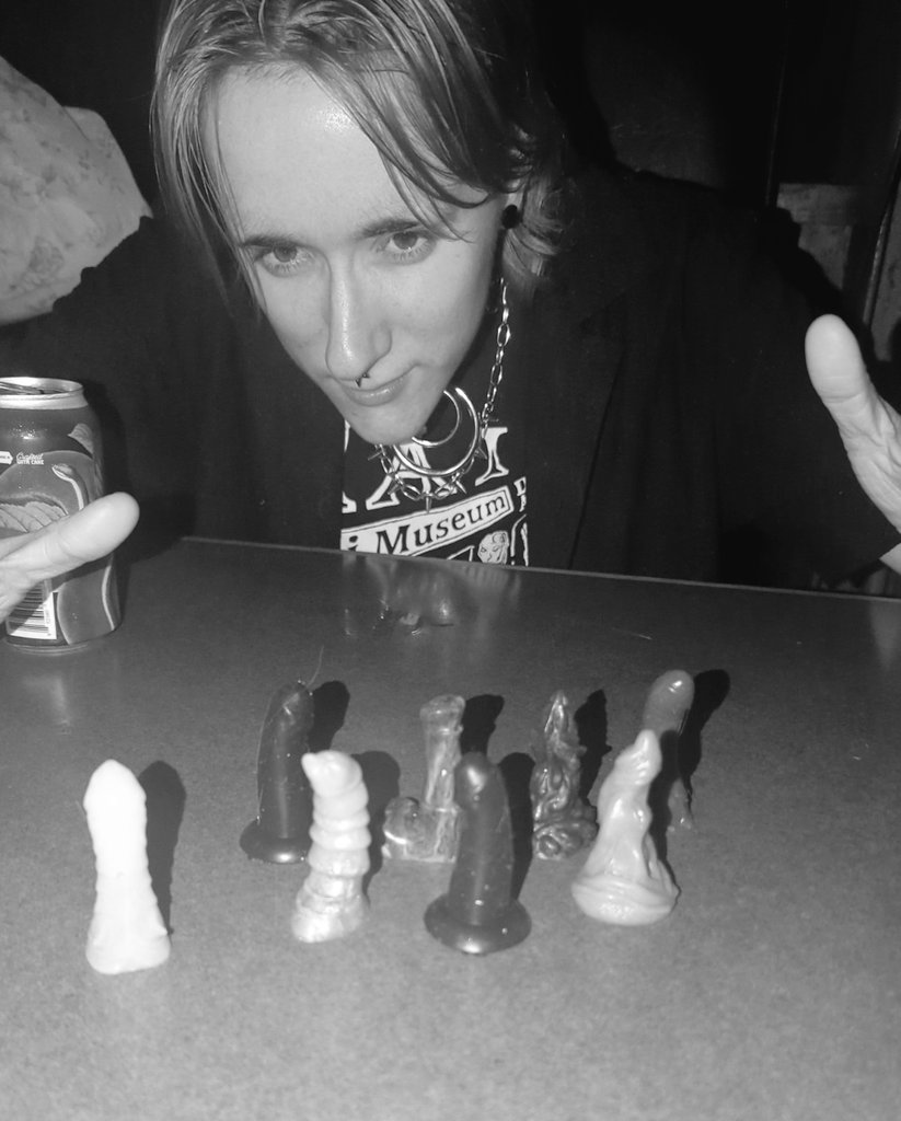 † Angelic Filth † tweet media