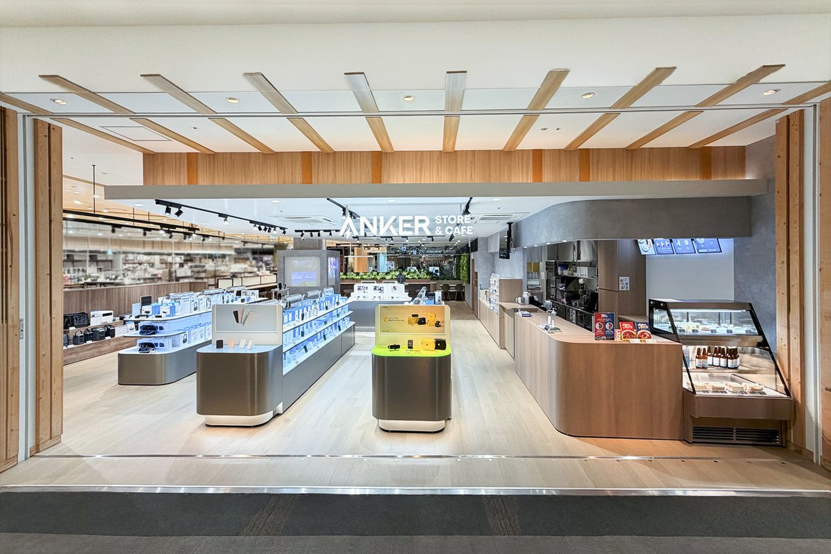 AnkerStore_JP's tweet photo. 【新店舗】「Anker Store &amp; Cafe ららぽーと海老名」が本日オープン！「ららぽーと海老名」3F、施設中央付近に位置し、Ankerグループの製品を幅広く展開します。Cafe全席に充電環境を完備し、ドリンクやオリジナルフードメニューもご用意しております。ぜひお気軽にお立ち寄りください！ https://t.co/eHbON2JgxM