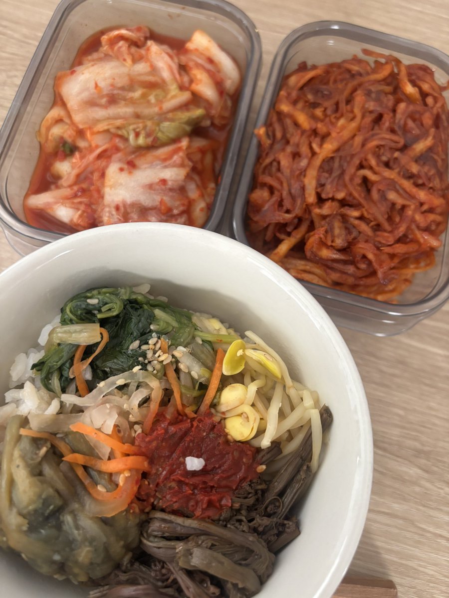 パクユナ tweet media