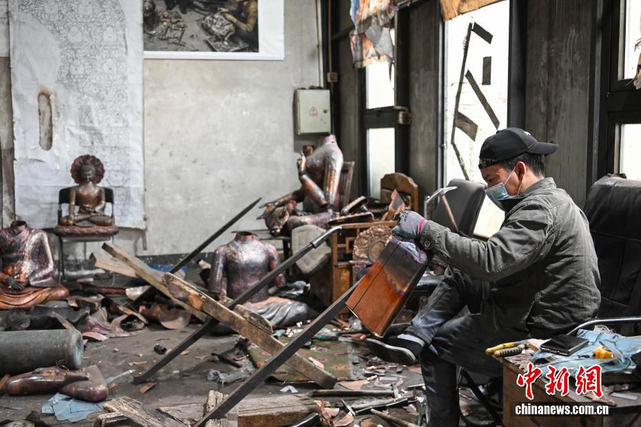 CHNTibetGerman's tweet image. Xizanger Shoduibai-Berufsschule: Tradition trifft Talent – Immaterielles Kulturerbe als Entwicklungsfaktor🥰🥳#Thangka #Culture #Craftsmanship #Handicrafts #TraditionalCulture #TibetanCulture