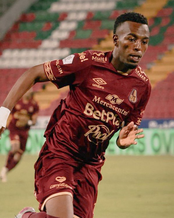 Robayo tweet media