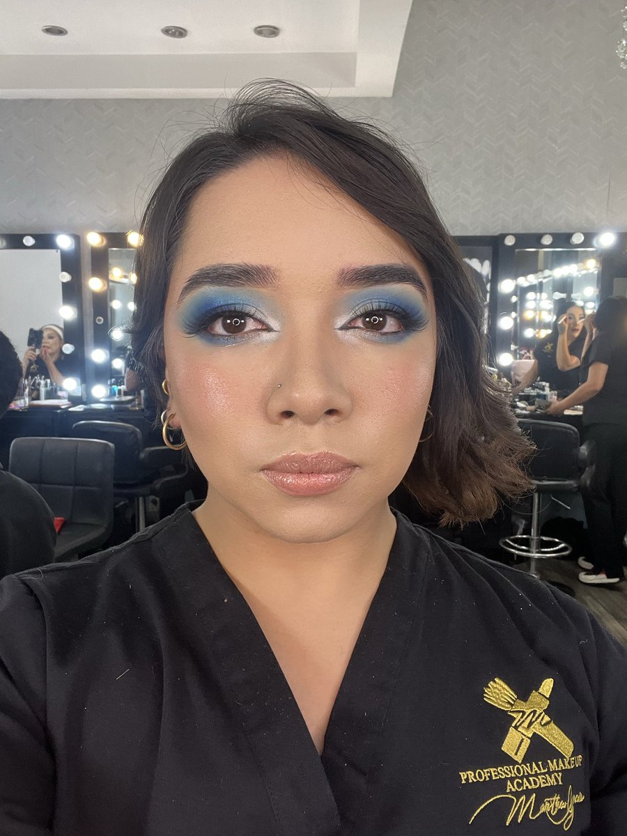 DiamondPerfectA's tweet image. #makeup