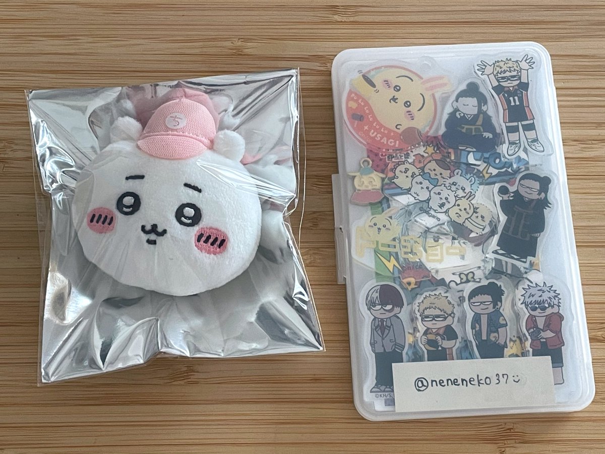 neneneko37's tweet photo. 【交換】ちいかわマーケット おかおバッジ ノベルティ ちいかわらんど ちいマ限定

譲▶︎ちいかわ
求▷うさぎ

都内お手渡しのみ、郵送不可❌。本日池袋など、または後日都内お手渡し希望。検索からもお気軽にお声掛けください🙇‍♀️ https://t.co/zGNdE6pS9p