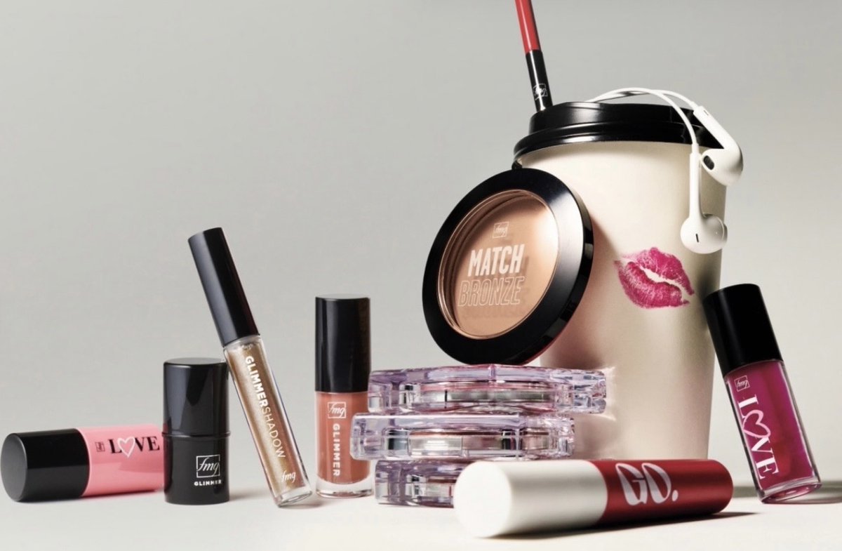 LaurieThompson7's tweet photo. Celebrate Avon’s beauty legacy of 140 years with our grab and go makeup sale on now. Save on all your favs.
Sale ends May 5th
https://t.co/jxl0eHtxeV https://t.co/10UjPx2woi
