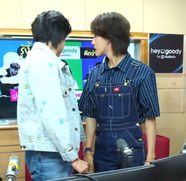 tear ᡣ𐭩ྀིྀི tweet media