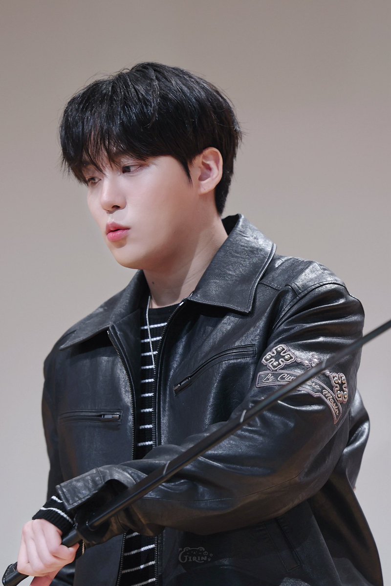 𝙅𝙄𝙍𝙄𝙉 tweet media