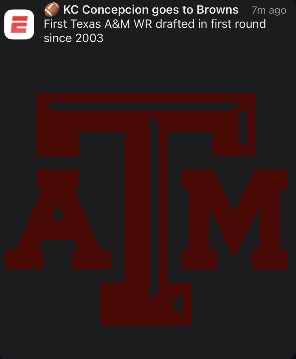 Jacob19725236's tweet photo. Mike Evans has left the chat https://t.co/4H9AtFXR7F