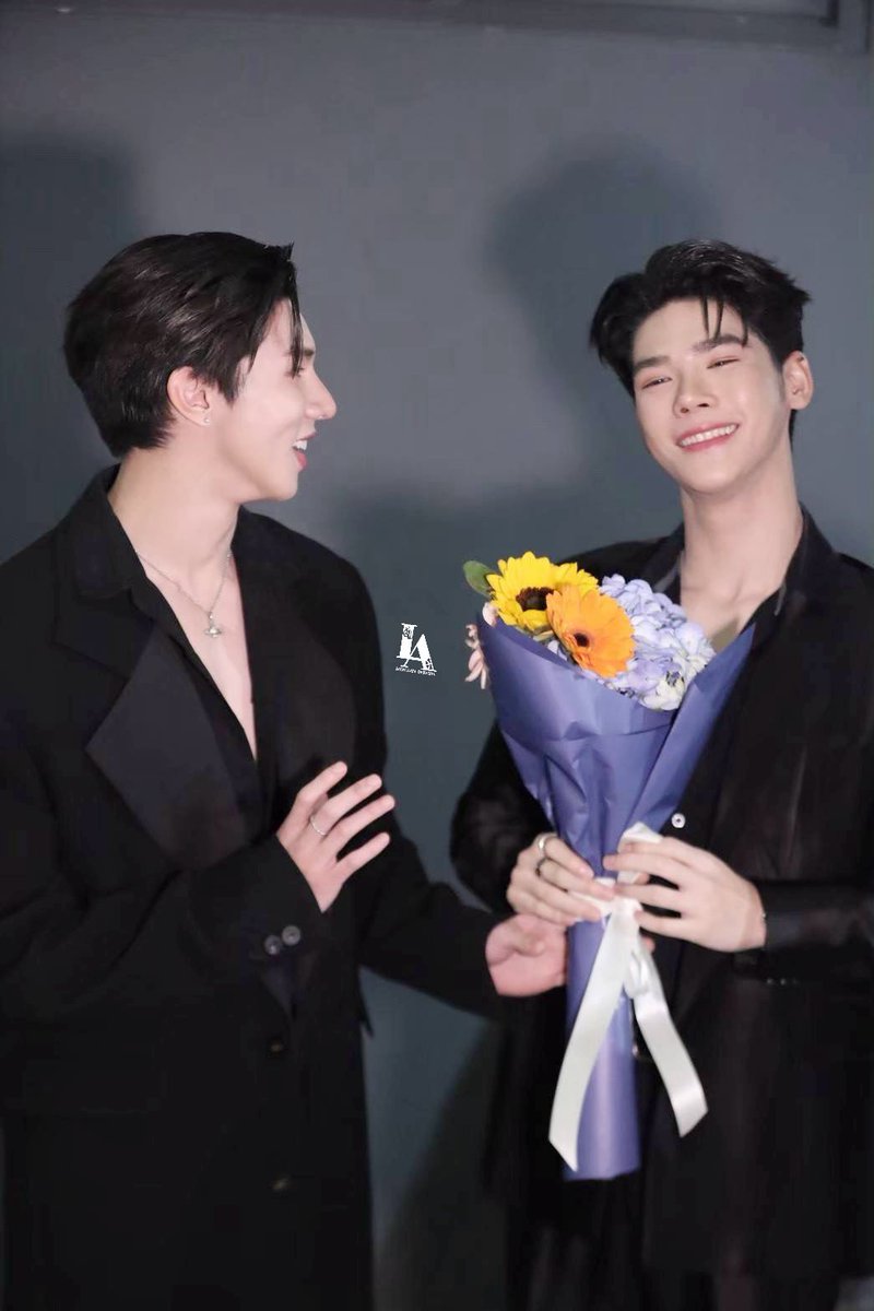 Long_Arm78's tweet image. ℍ𝕒𝕡𝕡𝕪 𝔽𝕣𝕚𝕕𝕒𝕪 💙🦋🌊 
จำช่วงเวลาที่ลำบากเอาไว้ ในวันที่สำเร็จ จะรู้ว่ามันมีค่าแค่ไหน😘😘

#longlee #Armchaiyapat 
#Longarm #หล่งอาร์ม