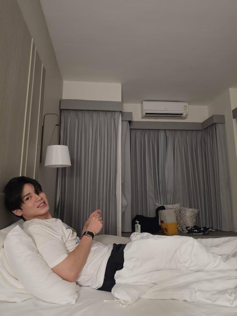 ginger171142's tweet image. คุณรูปให้แฟนVSแฟนถ่ายรูปคุณ
    แฟน                                  คุณ
(คุณถ่าย)                       (แฟนถ่าย)
#Tawan_V 
#Newwiee