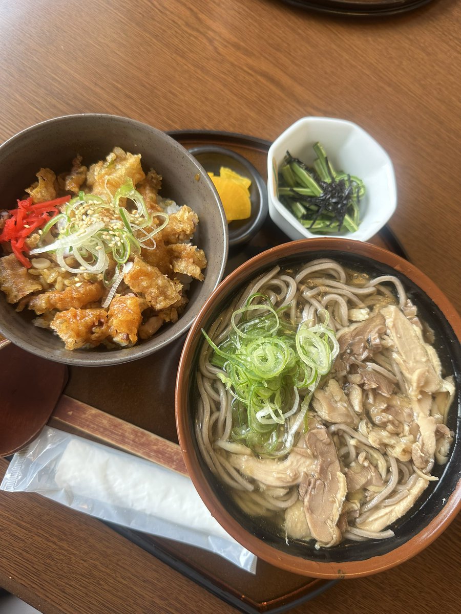 勝手にオネーサン tweet media