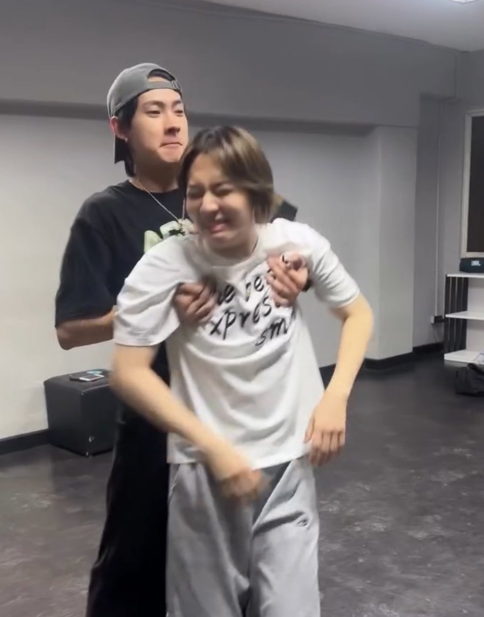 ขข ´◕ ₃ ◕` tweet media