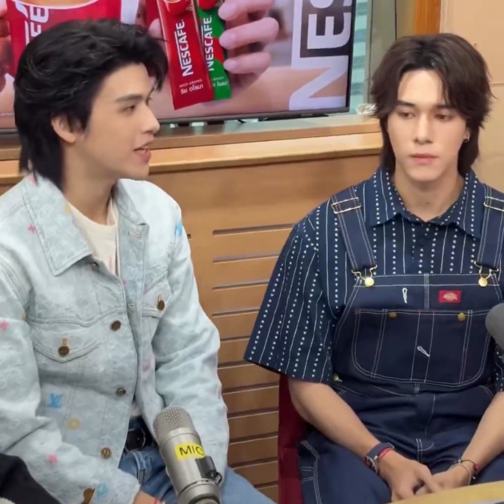 littleani tweet media