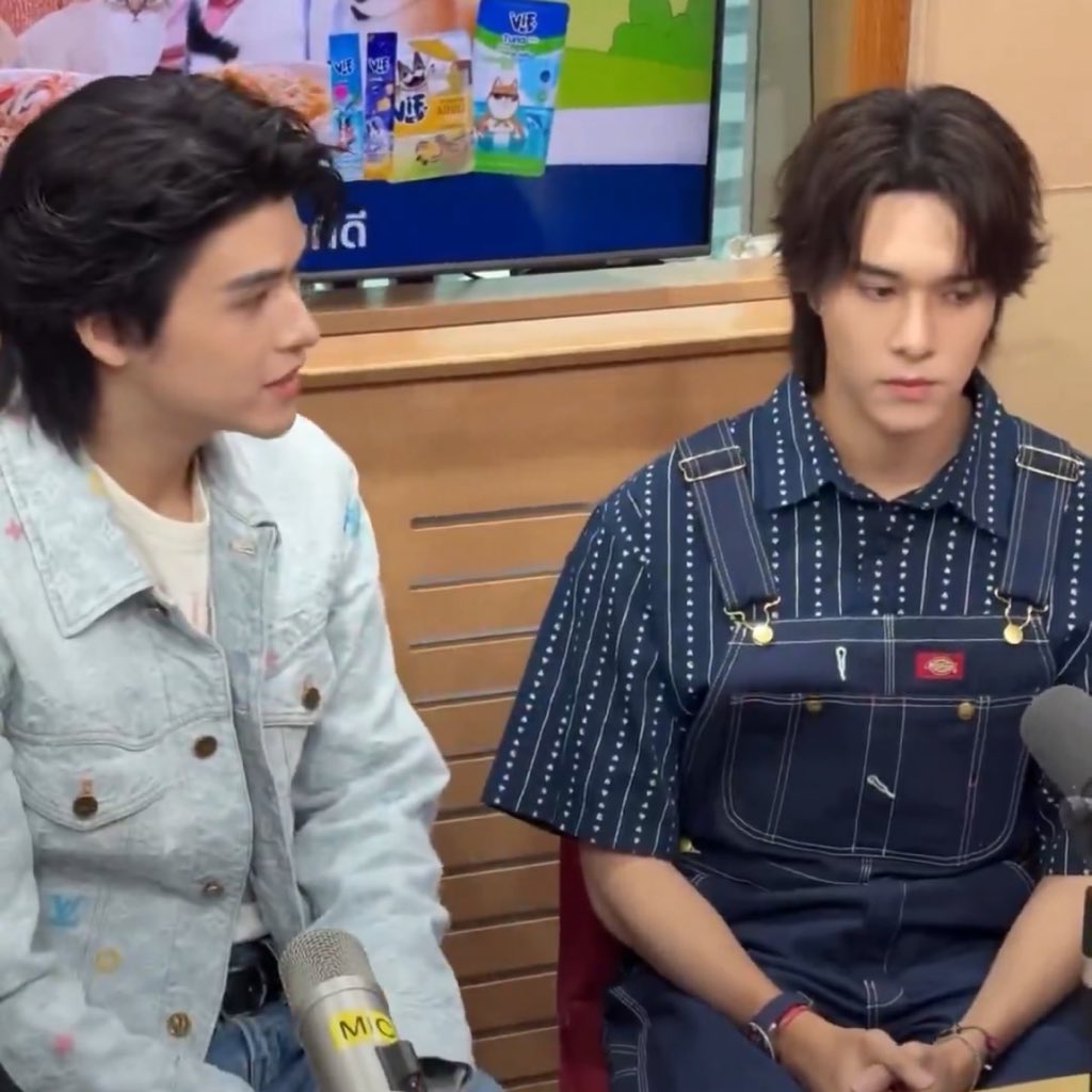 littleani tweet media