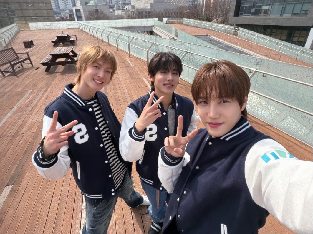 #MARTIN and #SEONGHYEON Instagram Story Update with EXOʼs Kai!