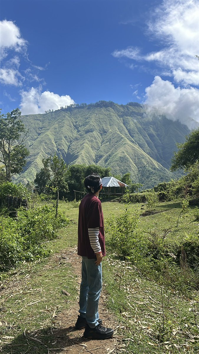 sikonyols's tweet photo. Menikmati keindahan Bukit Selong, Lombok 🥰 https://t.co/HpE8lkgG4V