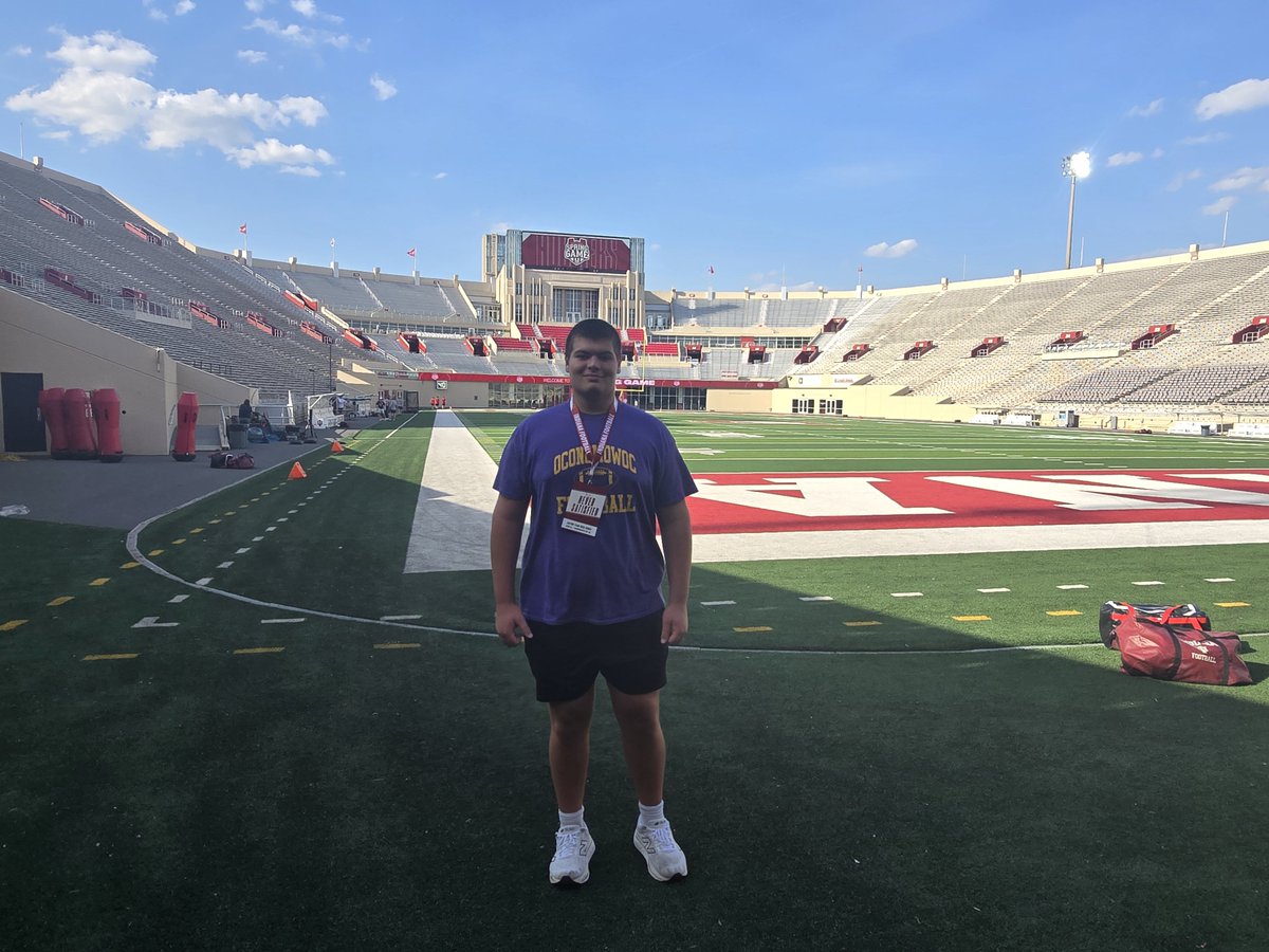 jacob_kooy's tweet photo. I had an amazing time at the spring game @IndianaFootball . The campus and game atmosphere were beyond impressive! Big thank you to @Coach_Bostad for meeting with me.  Congrats to @CCignettiIU on CotY! @raccoonfootball @fistfootball @coachfiacco
@MJ_NFLDraft https://t.co/iknEEQEND4