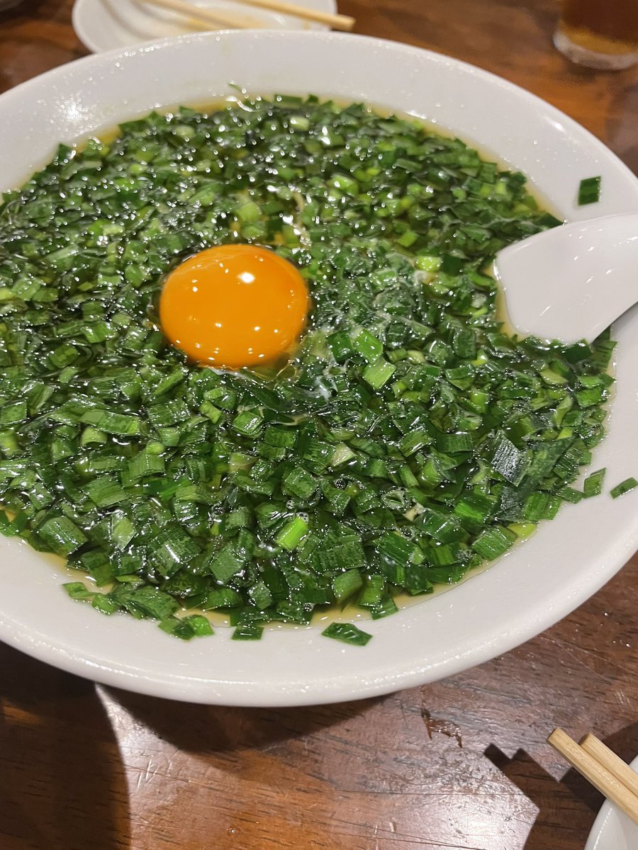 kissa231's tweet photo. クリエイター談義に花が咲き、気づいたら深夜2時に、ニラそばを食っていた日。
明日から休日。
週末の昼過ぎに入る銭湯ほど、幸福に満ちた場所はない。 https://t.co/HwmiUcZAj9