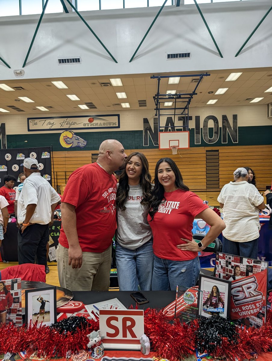 Coach_Fama's tweet photo. A very proud moment for our family today as Leilani signed her NLI to play volleyball at Sul Ross State University. A big thank you to everyone who came out to support her. #GoLobos https://t.co/hxG3gOJAEV